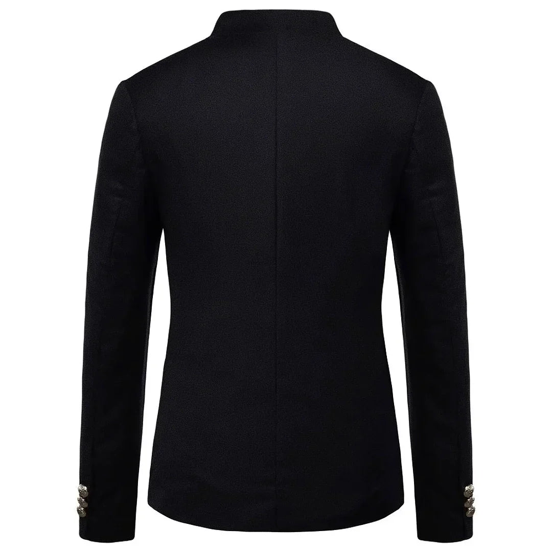 Blazer Masculino Slim Beaumont Romenzi RZ925 em detalhe, modelo slim fit em materiais de alta qualidade que oferece caimento perfeito e estilo sofisticado.