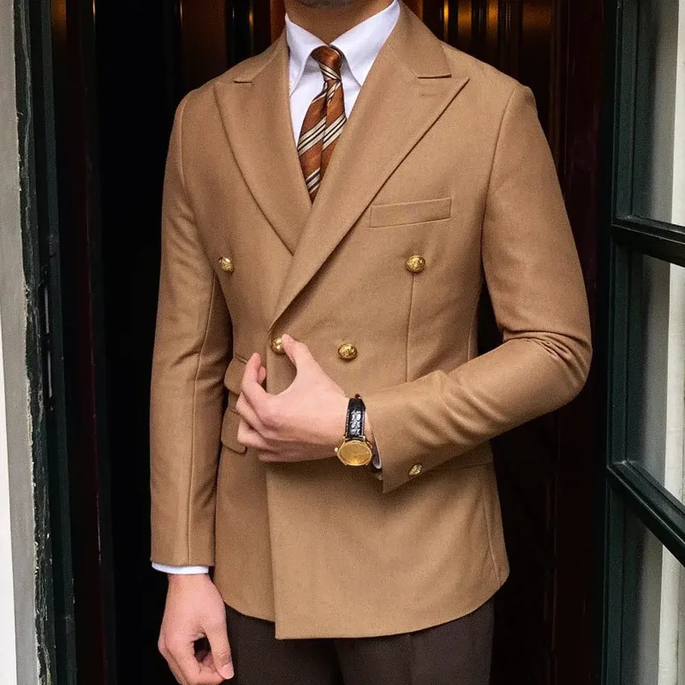 Blazer Masculino Transpassado Romenzi RZ062 com abotoamento duplo, em Ecomicrofibra Easeleaf 01, perfeito para eventos especiais.