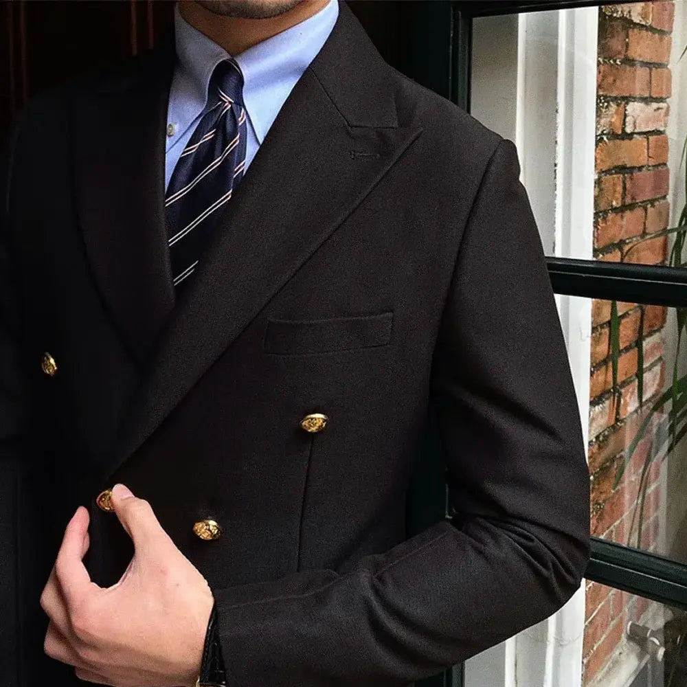 Blazer Masculino Transpassado Romenzi RZ062 com abotoamento duplo, em Ecomicrofibra Easeleaf 01, perfeito para eventos especiais.