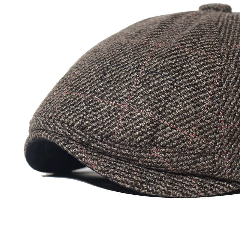 Boina Masculina Beret Vintage Romenzi RZ276 com design clássico, confeccionada em poliéster premium, ajuste confortável e cores preta, cáqui, marrom, azul marinho e grafite.