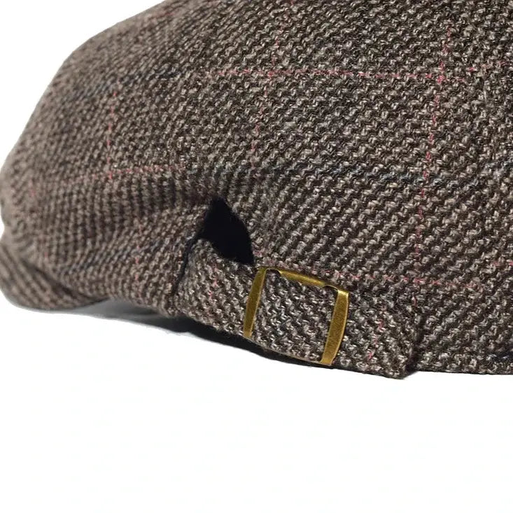 Boina Masculina Beret Vintage Romenzi RZ276 com design clássico, confeccionada em poliéster premium, ajuste confortável e cores preta, cáqui, marrom, azul marinho e grafite.