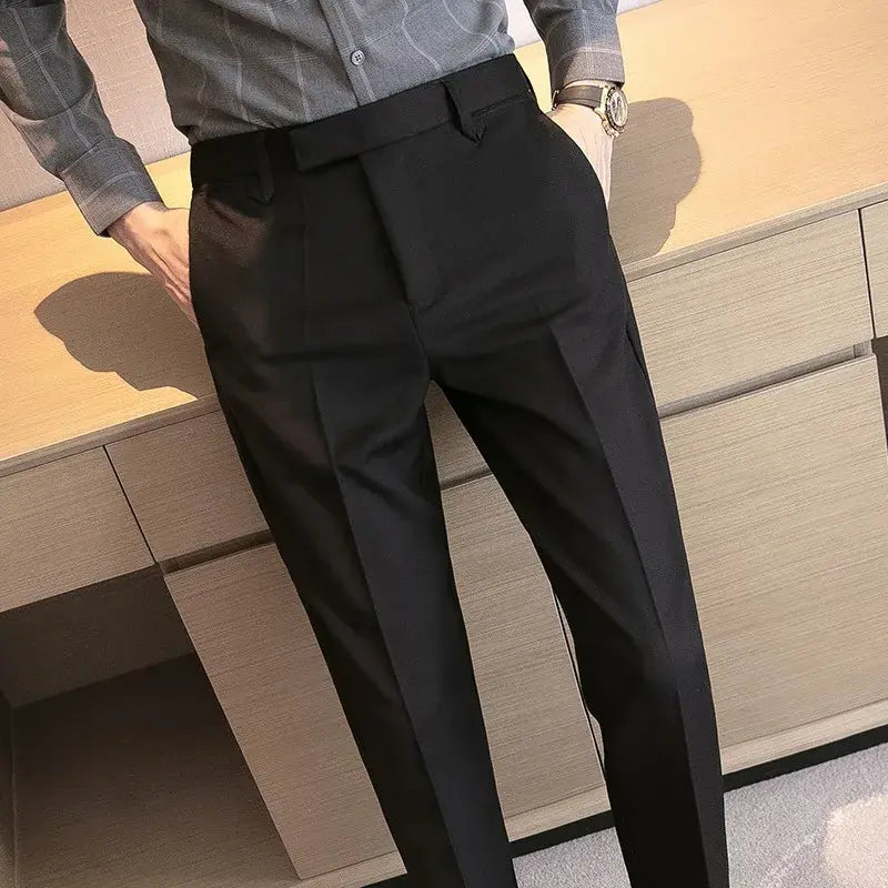 Calça Alfaiataria Masculina Slim Romenzi RZ009 – sofisticação, conforto e caimento impecável com tecido premium e corte slim fit.