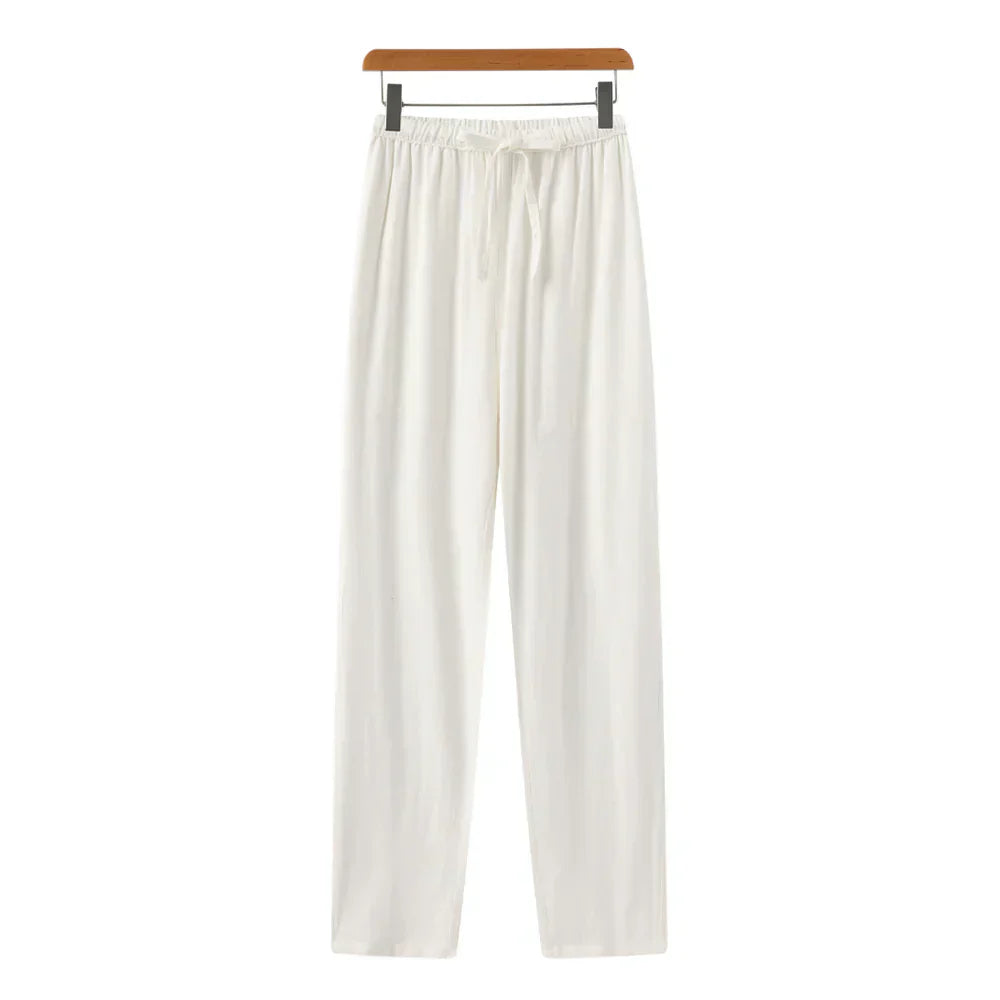 Calça de Linho Masculina Romenzi RZ564 em detalhe, calça sofisticada em linho premium que oferece leveza, conforto e caimento impecável para o homem moderno.