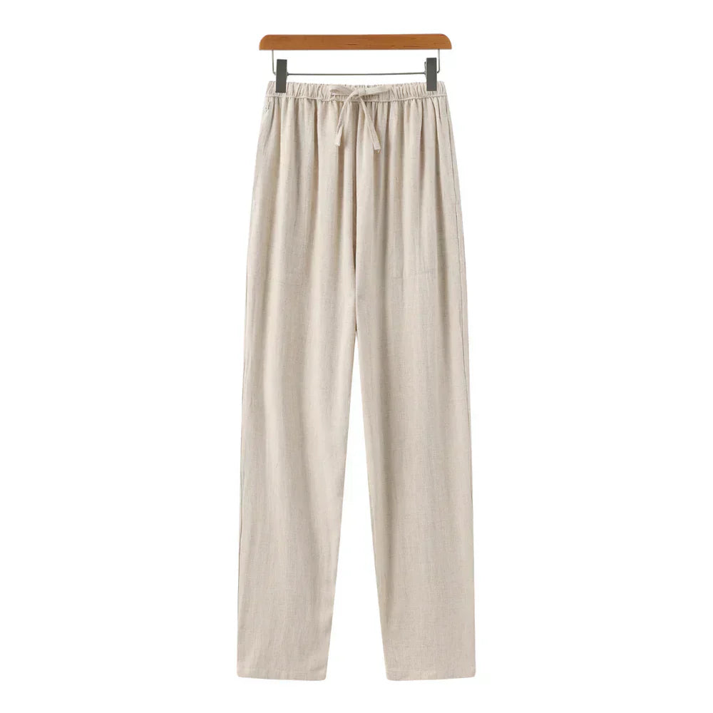 Calça de Linho Masculina Romenzi RZ564 em detalhe, calça sofisticada em linho premium que oferece leveza, conforto e caimento impecável para o homem moderno.