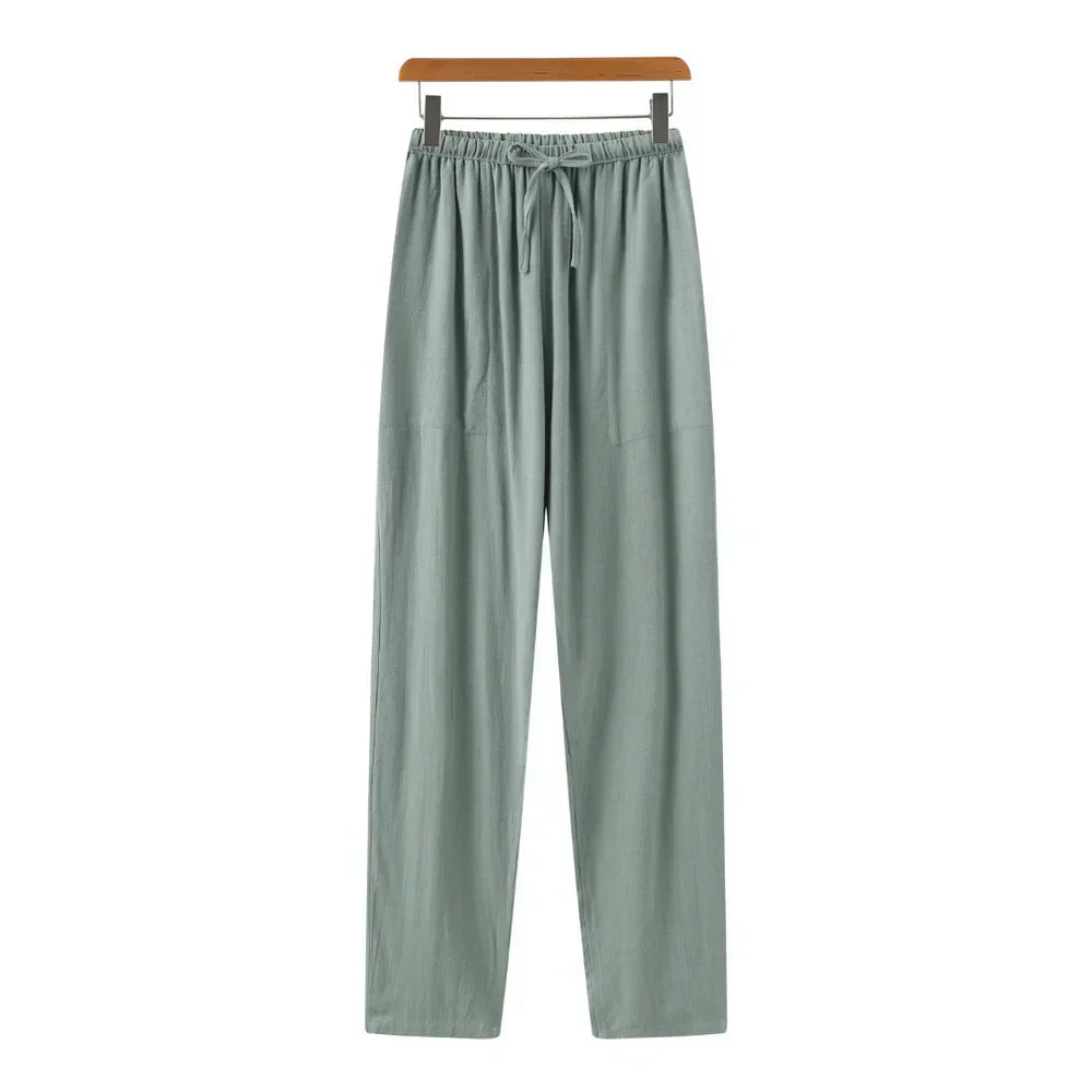Calça de Linho Masculina Romenzi RZ564 em detalhe, calça sofisticada em linho premium que oferece leveza, conforto e caimento impecável para o homem moderno.