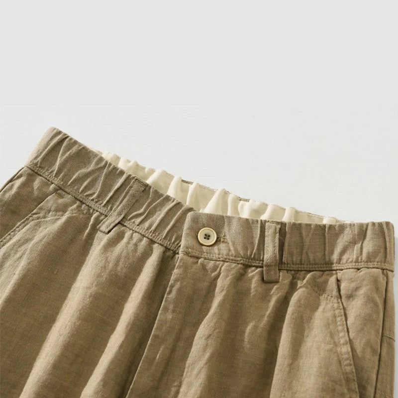 Calça de Linho Masculina Romenzi RZ942 em detalhe, calça clássica em linho premium que oferece conforto, respirabilidade e estilo Old Money sofisticado.