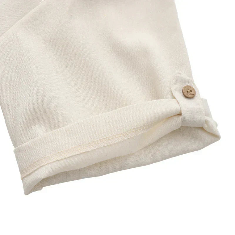 A Camisa de Linho Masculina Romenzi Medelín RZ794 oferece frescor, elegância e versatilidade em linho premium, ideal para ocasiões casuais e eventos formais.