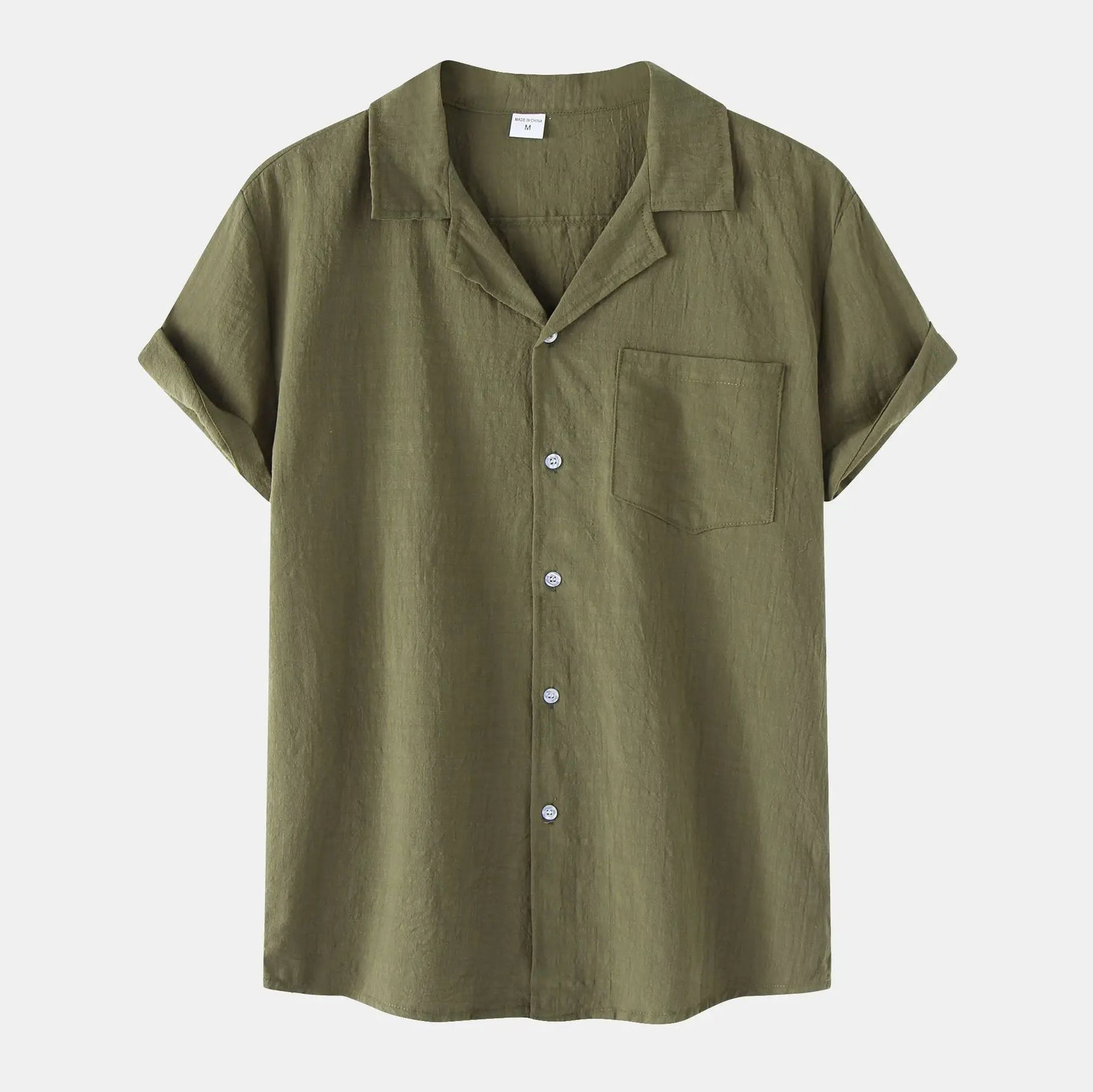 Camisa de Linho Masculina Romenzi RZ803 em detalhe, peça leve em linho respirável com mangas curtas que garante conforto e estilo casual sofisticado.
