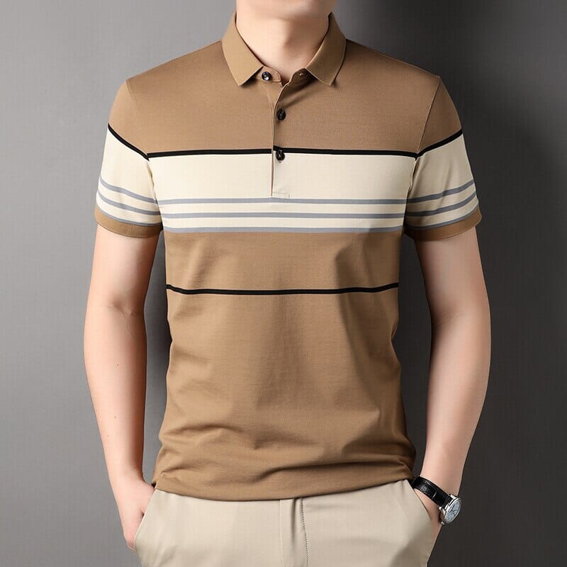 Camisa Polo Masculina Romenzi Argos RZ635 em detalhe, polo listrada em algodão e poliéster que oferece conforto, respirabilidade e estilo versátil.