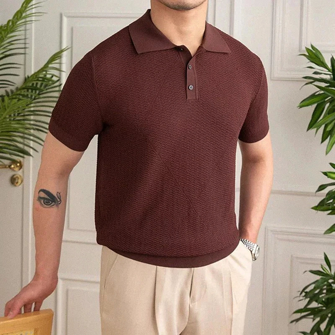 Camisa Polo Masculina Romenzi Barcelona RZ608 em destaque, peça sofisticada com caimento perfeito que oferece conforto, durabilidade e estilo elegante.