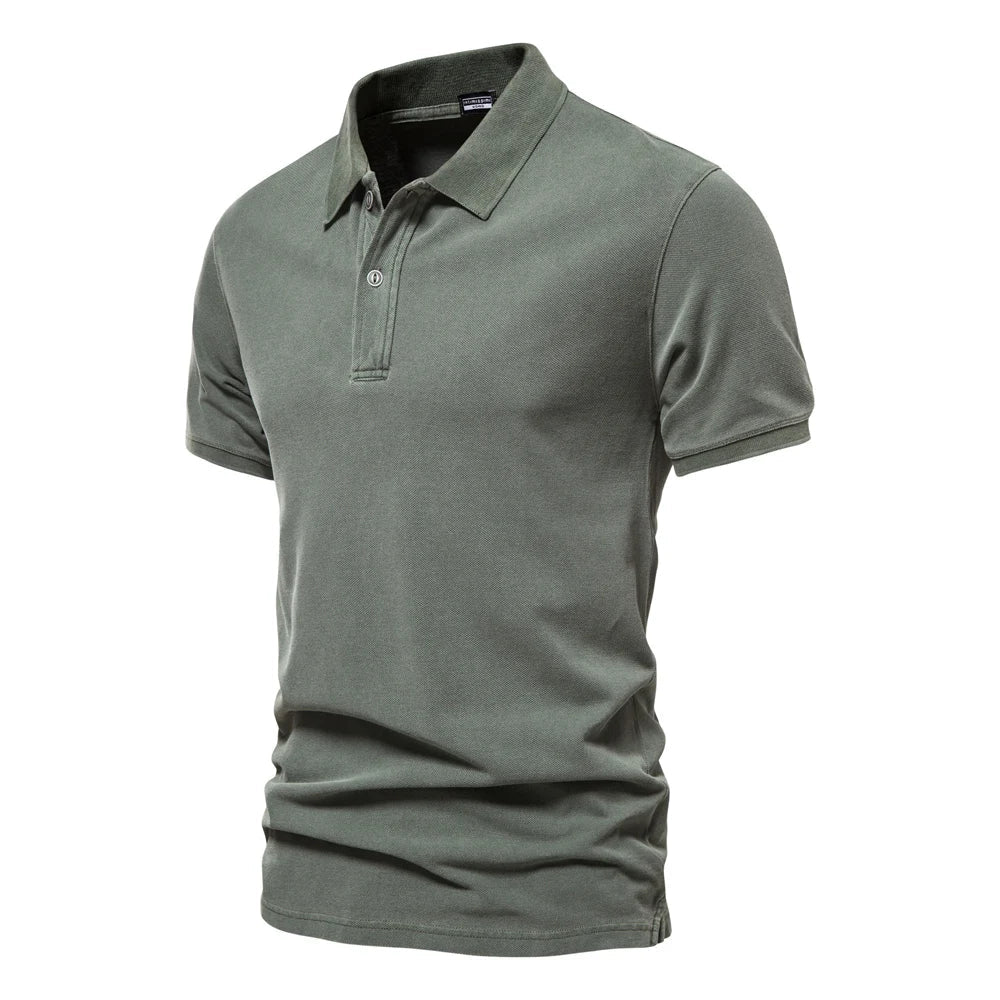 Camisa Polo Masculina Romenzi Executiva RZ606 em detalhe, polo sofisticada em materiais de alta qualidade que oferece conforto, elegância e durabilidade.