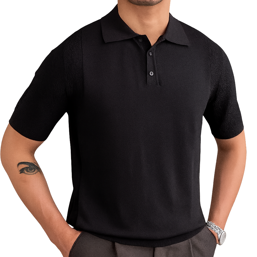 Camisa Polo Masculina Romenzi Marbella RZ621 em detalhe, modelo sofisticado com ajuste perfeito que garante conforto, estilo e elegância em qualquer ocasião.