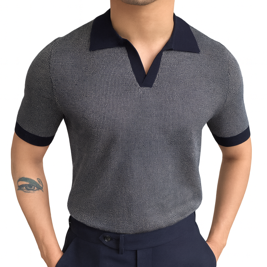 Camisa Polo Masculina Romenzi Mataró RZ622 em detalhe, polo sofisticada em materiais de alta qualidade que oferece conforto, caimento perfeito e estilo elegante.