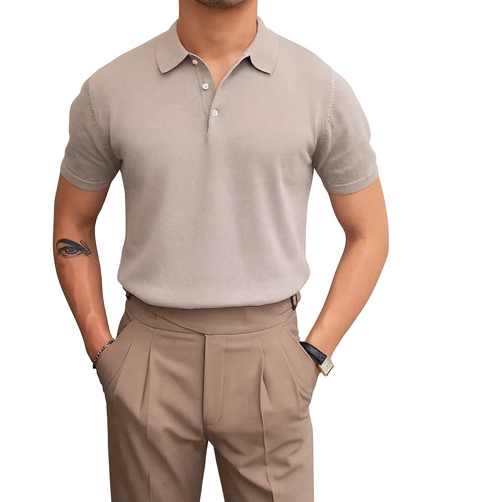 Camisa Polo Masculina Romenzi Pamplona RZ626 em detalhe, polo clássica em materiais de alta qualidade que oferece conforto, durabilidade e sofisticação.