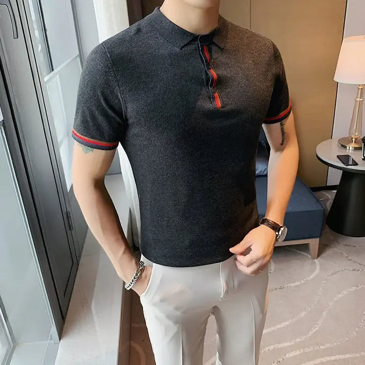 Camisa Polo Masculina Romenzi Puzzle RZ076 com tecido premium, costuras reforçadas e design moderno para conforto e estilo em todas as ocasiões.