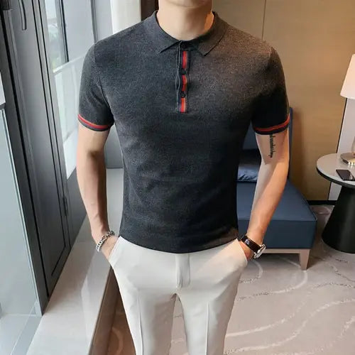 Camisa Polo Masculina Romenzi Puzzle RZ076 com tecido premium, costuras reforçadas e design moderno para conforto e estilo em todas as ocasiões.
