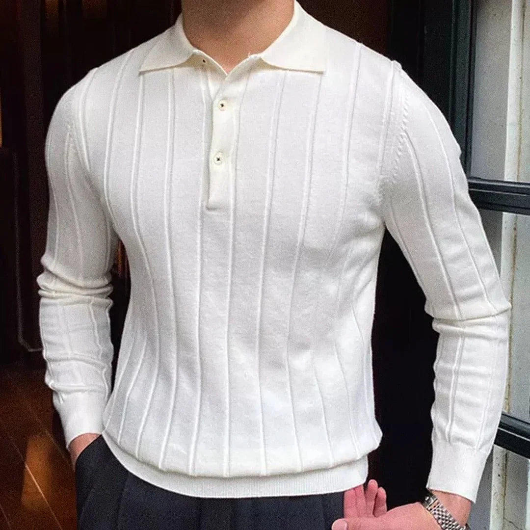 Camisa Polo Masculina Romenzi Reus RZ603 em detalhe, polo de manga longa em materiais premium que oferece conforto, durabilidade e estilo refinado.