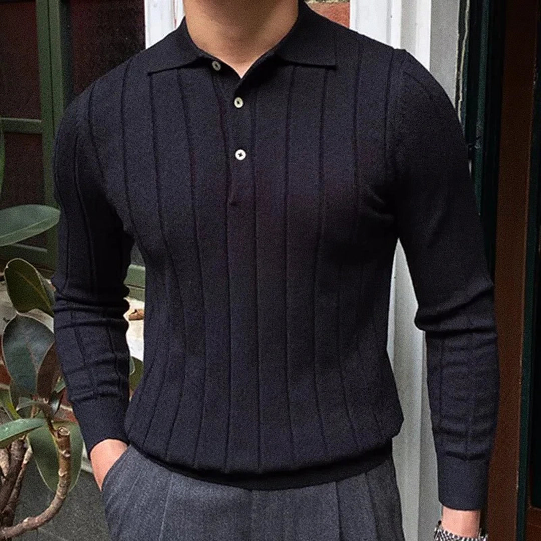Camisa Polo Masculina Romenzi Reus RZ603 em detalhe, polo de manga longa em materiais premium que oferece conforto, durabilidade e estilo refinado.