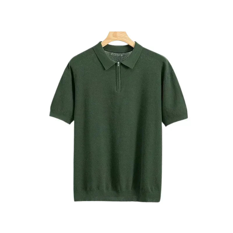 Camisa Polo Masculina Romenzi Santorini RZ630 em detalhe, polo sofisticada em materiais de alta qualidade que oferece conforto, estilo e caimento perfeito.