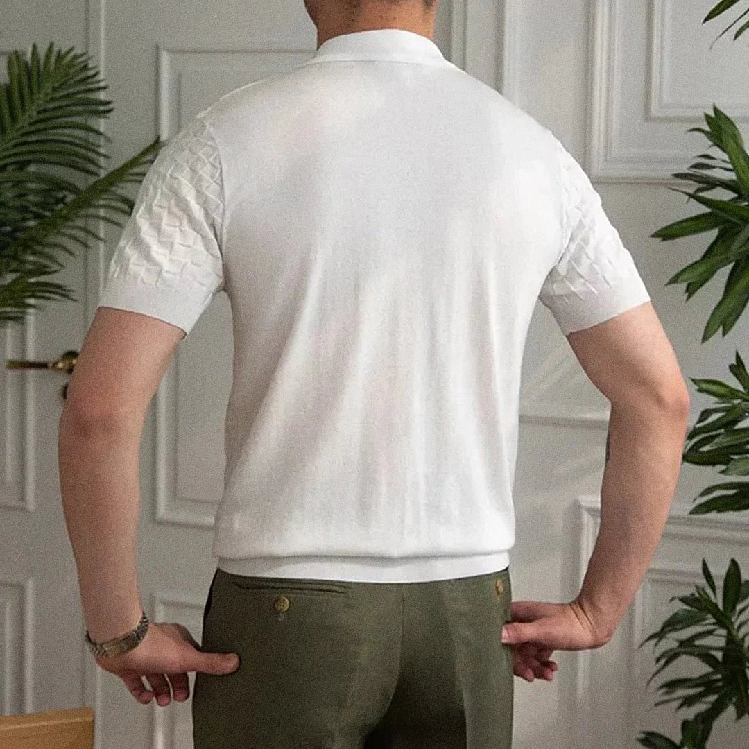 Camisa Polo Masculina Romenzi Valencia RZ631 em detalhe, polo sofisticada em materiais de alta qualidade que oferece conforto, durabilidade e estilo elegante.