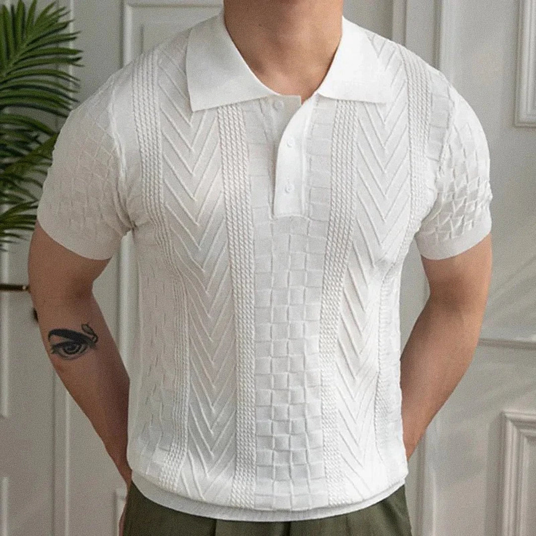 Camisa Polo Masculina Romenzi Valencia RZ631 em detalhe, polo sofisticada em materiais de alta qualidade que oferece conforto, durabilidade e estilo elegante.