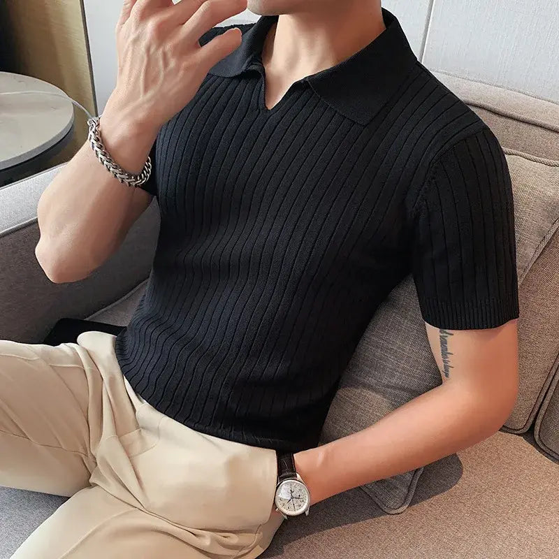 Camisa Polo Vintage Slim Romenzi RZ012 com manga curta, botões e poliéster, ideal para criar looks casuais e confortáveis.