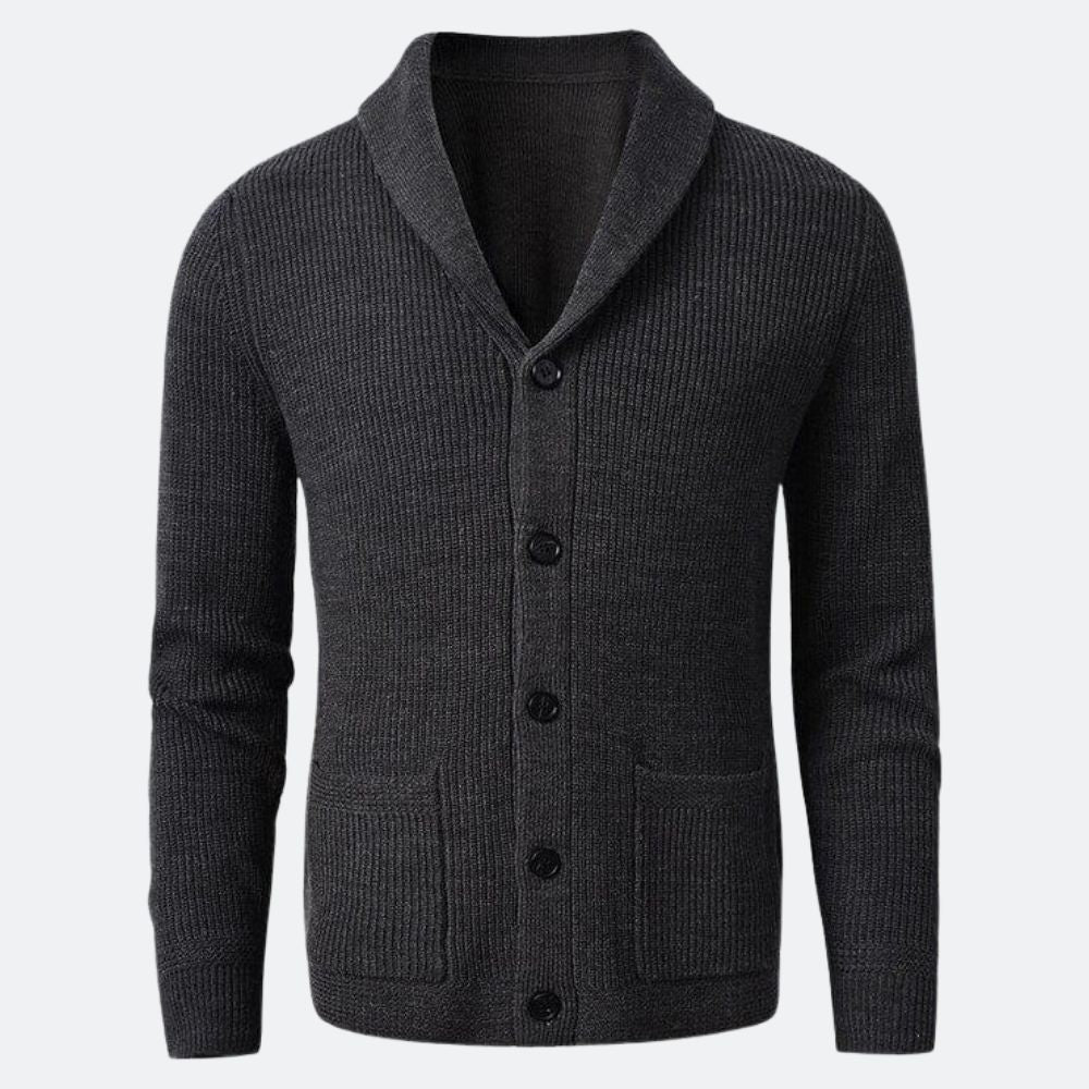 Cardigan Masculino Gola em V Romenzi RZ644 em detalhe, peça elegante confeccionada em lã merino, acrílico e nylon, ideal para looks casuais ou formais.