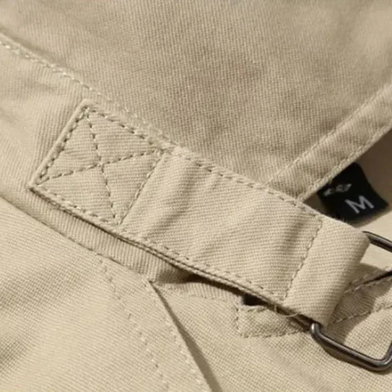 Casaco Masculino Casual Grife Romenzi RZ326, confeccionado com tecido premium, costuras reforçadas e design exclusivo para estilo e durabilidade.