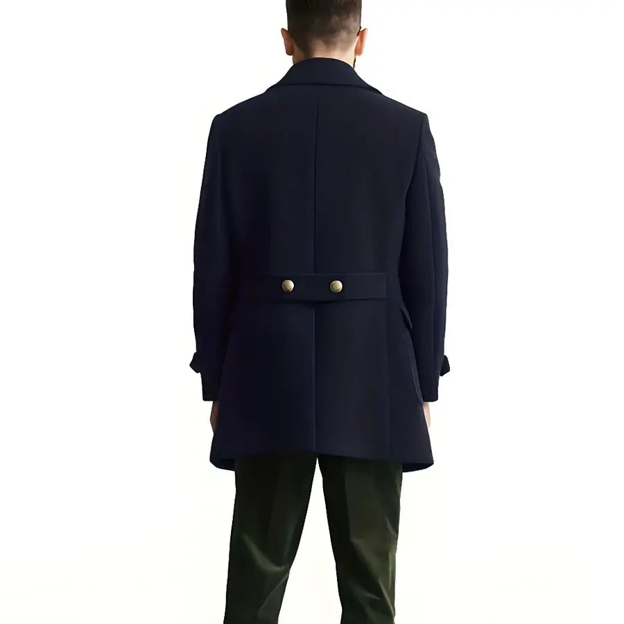 Casaco Transpassado Masculino Romenzi RZ144 em tecido leve e resistente, com design clássico e moderno, perfeito para ocasiões formais.