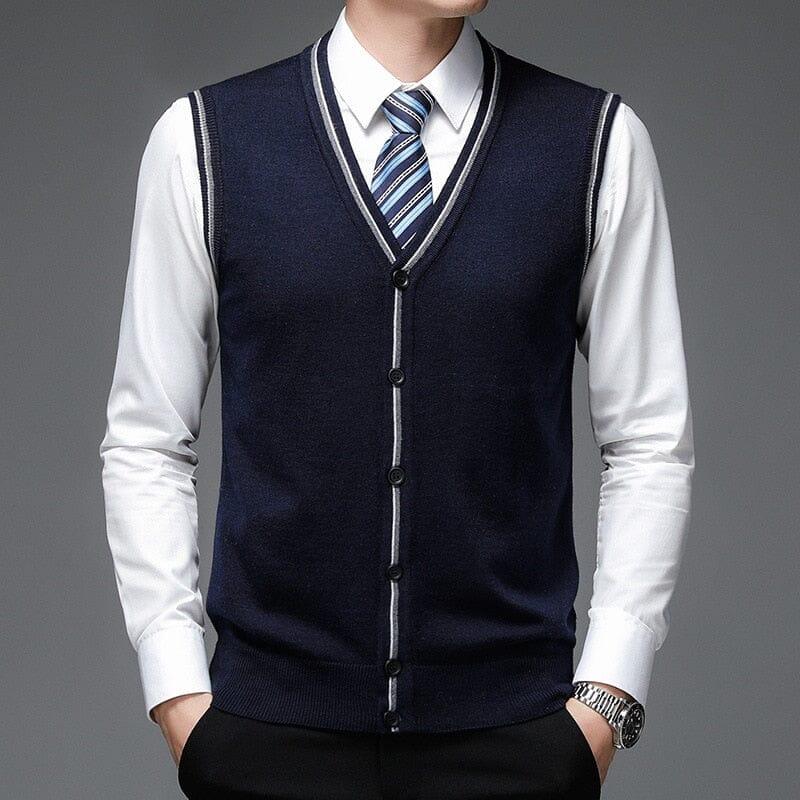 Colete Masculino de Lã com Botões Romenzi RZ655 em detalhe, peça elegante e resistente em lã premium, ideal para looks casuais ou formais sofisticados.