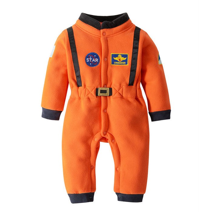 Fantasia Infantil Bebê Explorador Espacial Astronauta feita em poliéster e veludo macio, ideal para festas, eventos e brincadeiras criativas.