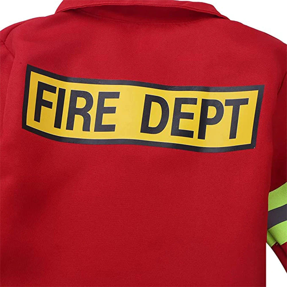 Fantasia Infantil Bombeiro Especial feita em poliéster, traje completo ideal para festas infantis e brincadeiras que estimulam a imaginação.