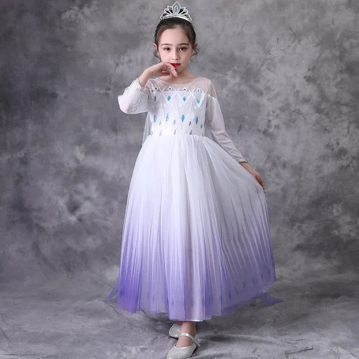 Fantasia Infantil Vestido Azul de Gelo Encantado com vestido, coroa, varinha e luvas, perfeita para festas infantis e brincadeiras mágicas.