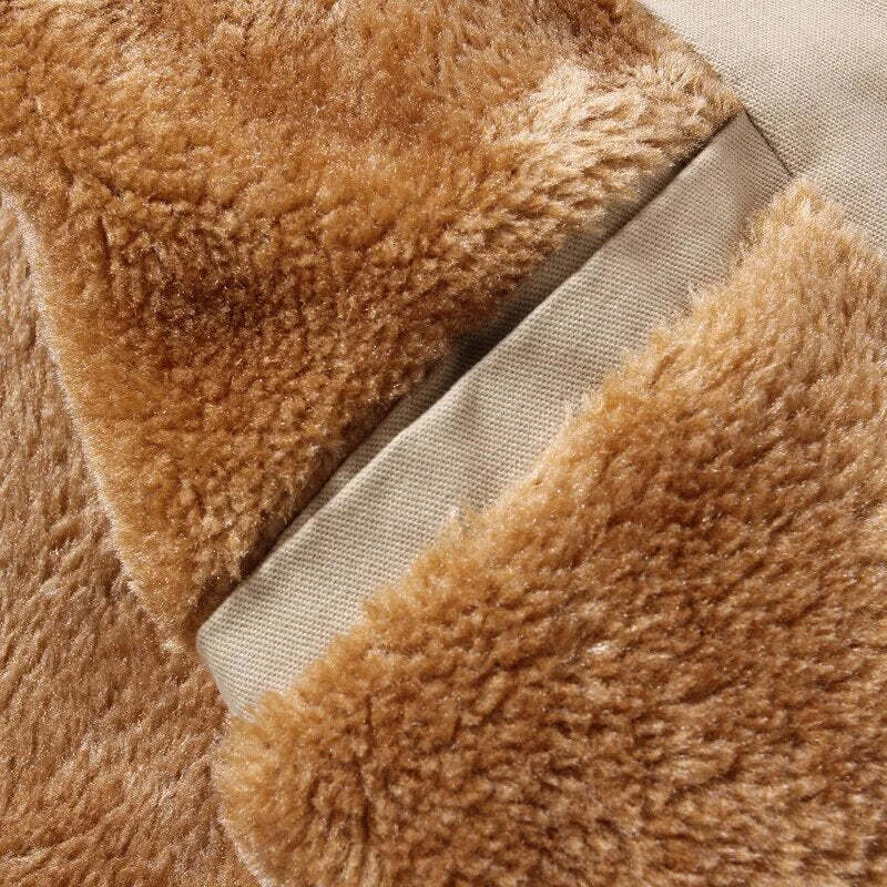 Jaqueta Casual Masculina Romenzi RZ154, confeccionada com materiais premium, costuras reforçadas e design sofisticado para versatilidade e conforto.