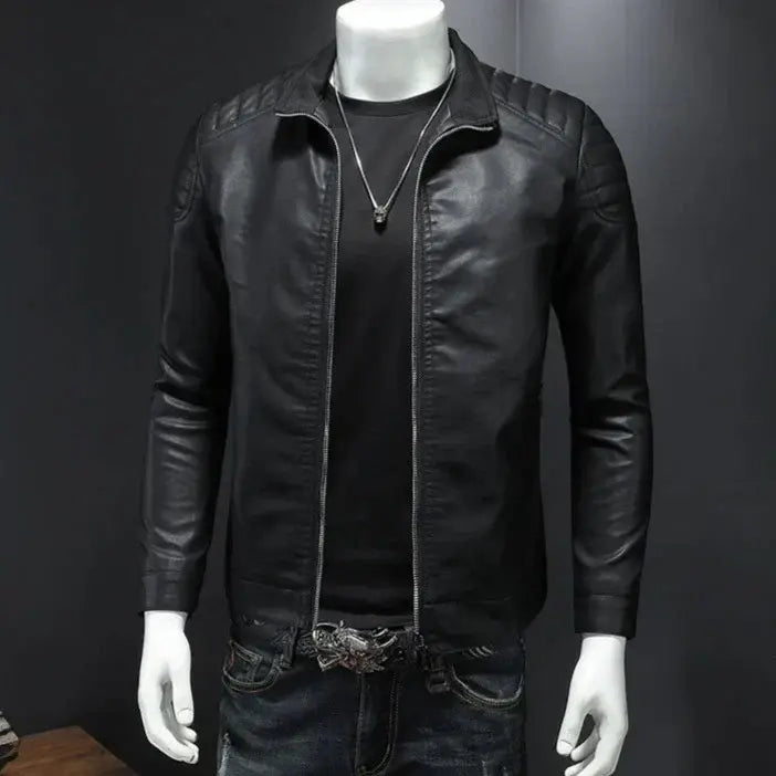 Jaqueta de Motociclista Masculina Romenzi RZ126 feita em poliéster resistente, com forro acolchoado, reforços de segurança e design moderno e estiloso.
