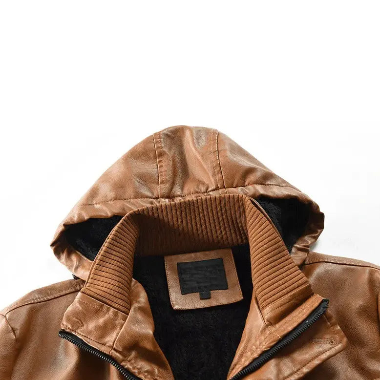 Jaqueta Longa de Couro com Capuz Masculina Romenzi RZ152 em couro premium, com costuras reforçadas e capuz removível para um visual elegante e funcional.
