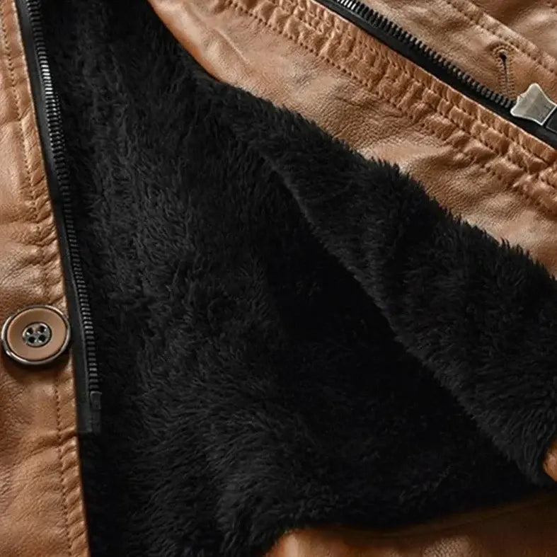 Jaqueta Longa de Couro com Capuz Masculina Romenzi RZ152 em couro premium, com costuras reforçadas e capuz removível para um visual elegante e funcional.