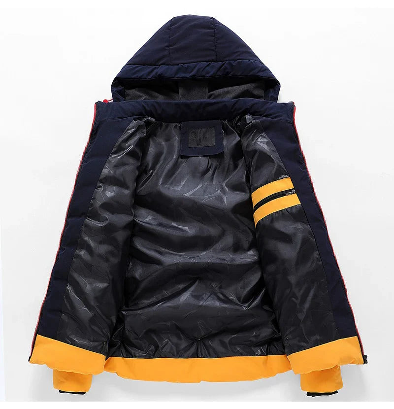 Jaqueta Masculina Antarctica Romenzi RZ199 com forro acolchoado, capuz removível e proteção contra frio e chuva.