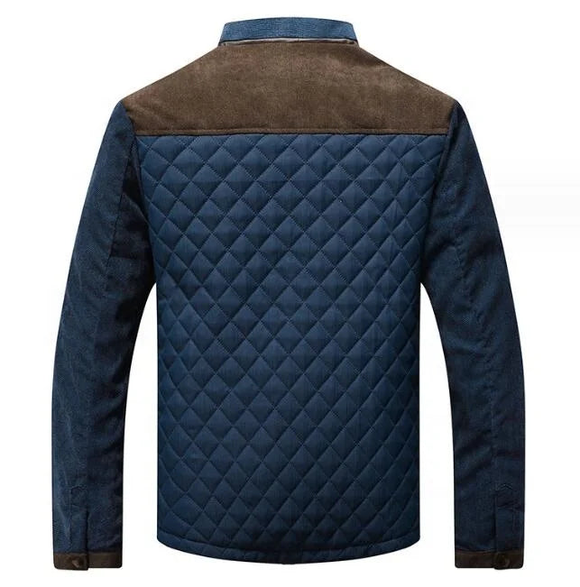 Jaqueta Masculina Casual Screen Romenzi RZ188 com isolamento térmico, conforto excepcional e design resistente.
