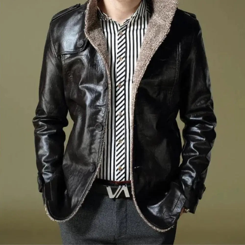 Jaqueta Masculina Forrada Holmes Romenzi RZ038 com materiais de alta qualidade e design elegante
