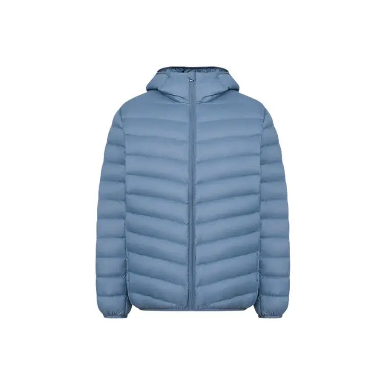 Jaqueta Masculina Puffer Romenzi RZ322 com enchimento térmico, capuz e acabamento premium. Ideal para conforto e estilo nos dias mais frios.