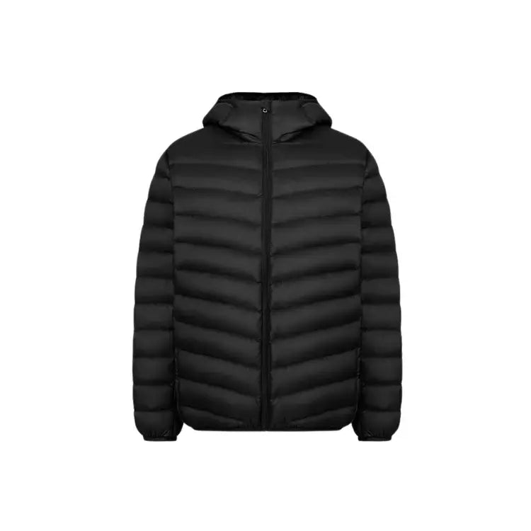 Jaqueta Masculina Puffer Romenzi RZ322 com enchimento térmico, capuz e acabamento premium. Ideal para conforto e estilo nos dias mais frios.