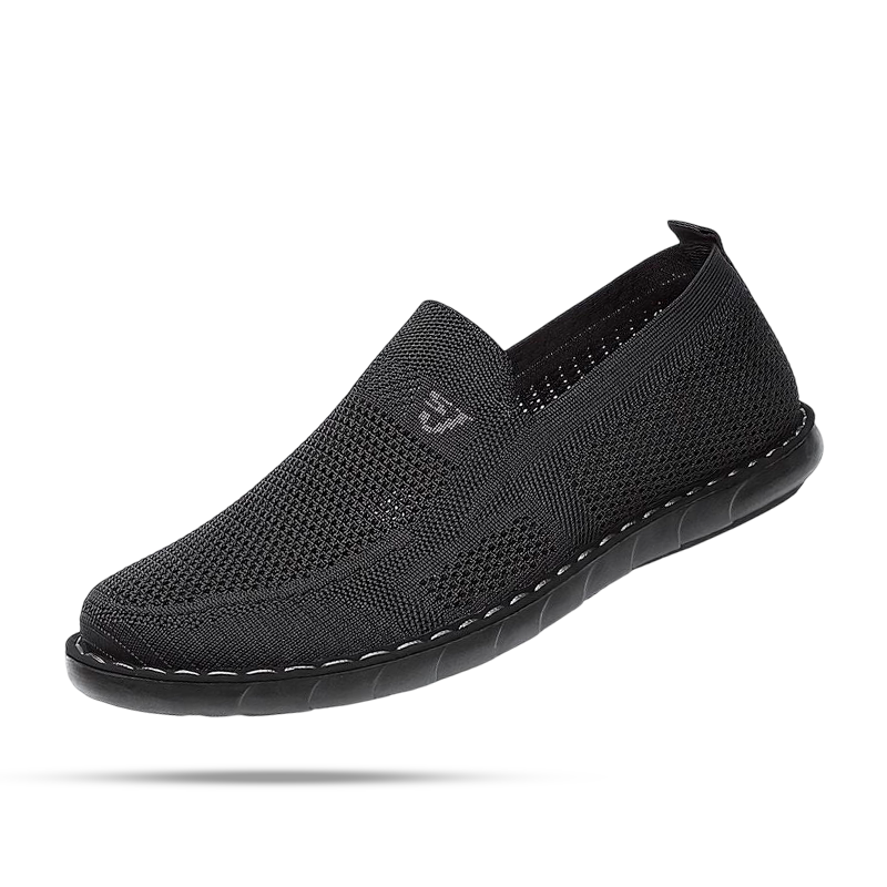 Mocassim Masculino Aero Romenzi RZ730 em detalhe, mocassim leve em materiais de alta qualidade que oferece conforto, durabilidade e estilo sofisticado.