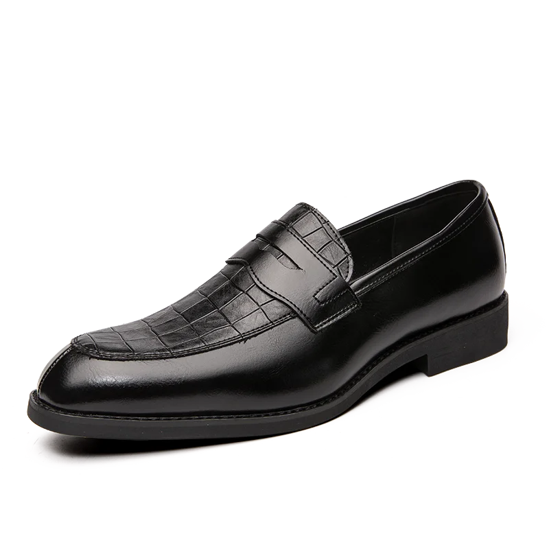 Mocassim masculino em couro premium, com conforto acolchoado, solado flexível e acabamento clássico. Ideal para looks casuais e formais.