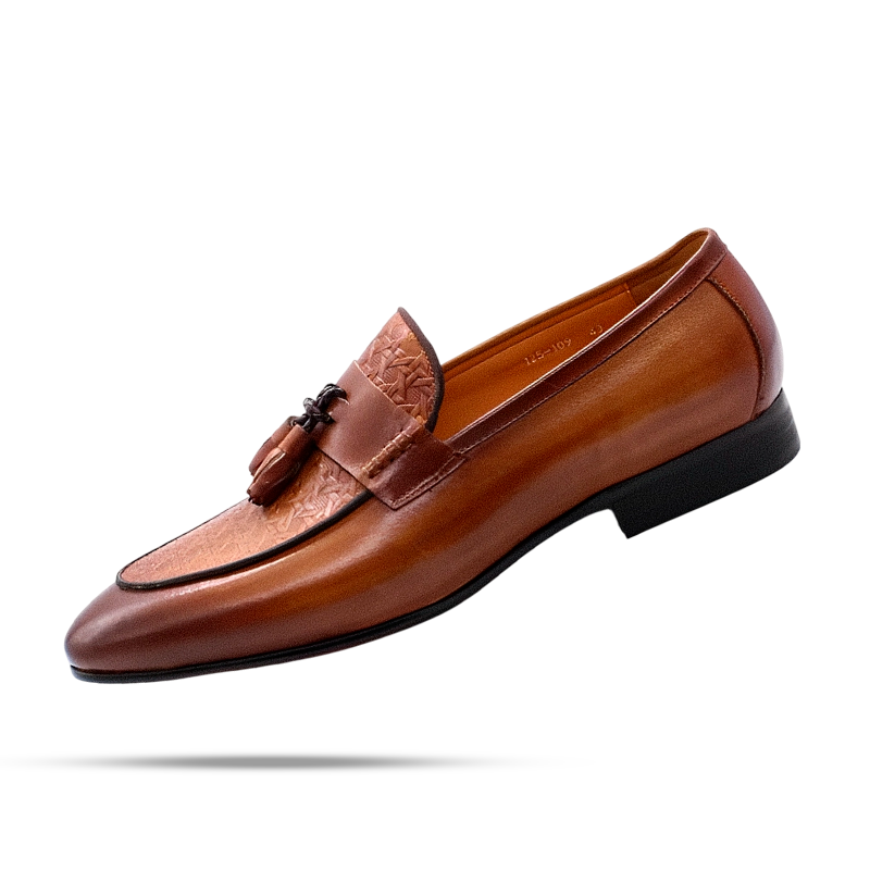 Mocassim Masculino Dublin Romenzi RZ732 em detalhe, mocassim contemporâneo em materiais de alta qualidade que oferece conforto, durabilidade e sofisticação.