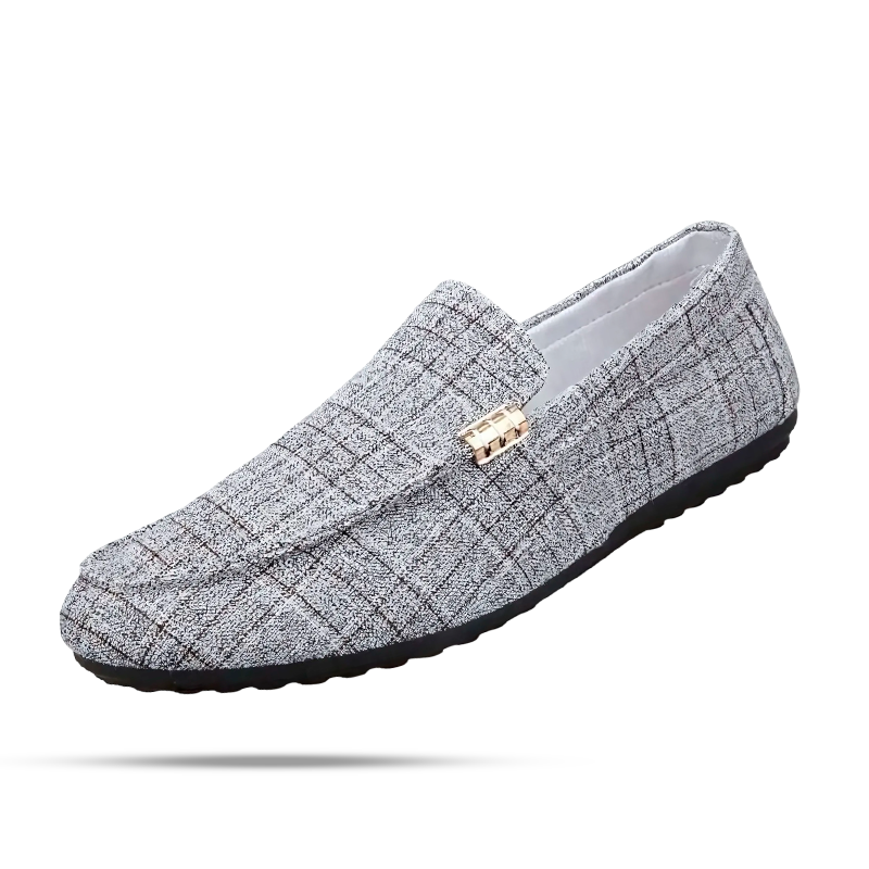 Mocassim Masculino Germany Romenzi RZ737 em detalhe, mocassim sofisticado em materiais de alta qualidade que oferece conforto, elegância e durabilidade.