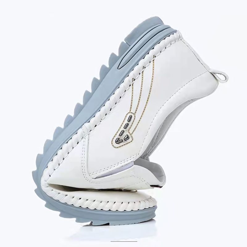 Mocassim Masculino Italian Romenzi RZ739 em detalhe, mocassim elegante em materiais de alta qualidade que oferece conforto, durabilidade e estilo sofisticado.