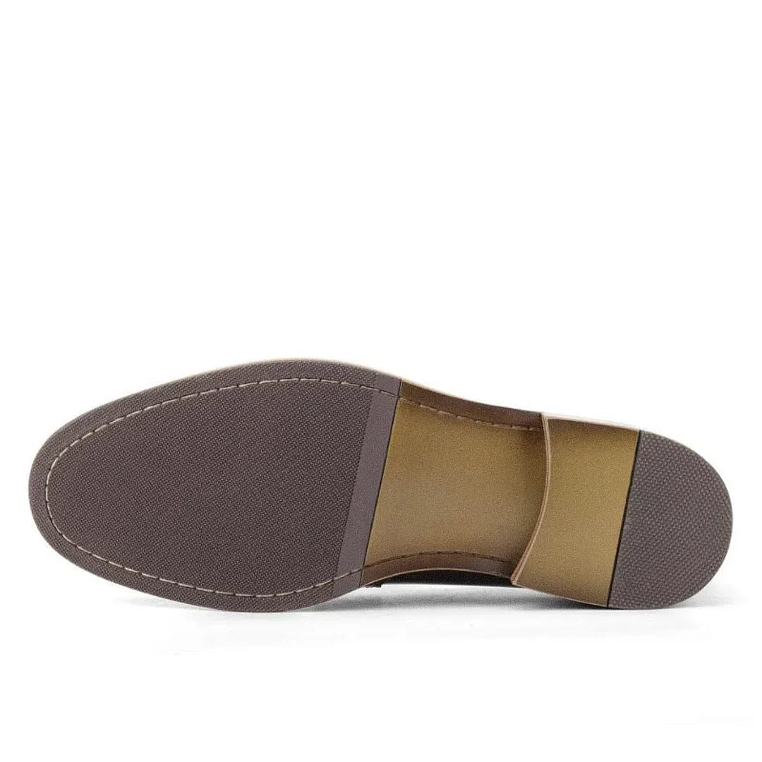 Mocassim Masculino Palermo Romenzi RZ742 em detalhe, calçado premium sofisticado, resistente e elegante, ideal para ocasiões casuais ou formais.