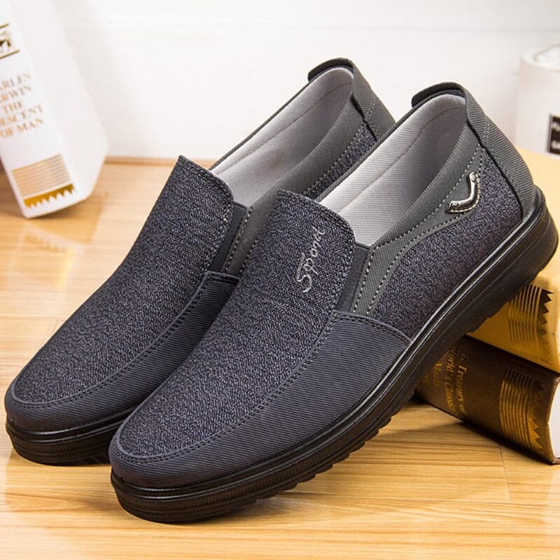 Mocassim Masculino Royal Romenzi RZ727 em detalhe, calçado premium sofisticado, resistente e versátil para looks casuais ou sociais com estilo.