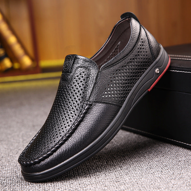 Mocassim Masculino Spectre Romenzi RZ746 em detalhe, calçado sofisticado e resistente, com design clássico e moderno que valoriza produções casuais e sociais.